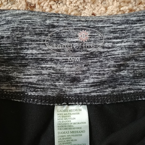 Hole pattern leggings - Picture 4 of 5